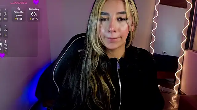 Malory tay1 online show from October 15, 7:14 pm