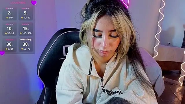 Malory tay1 online show from October 17, 6:54 pm