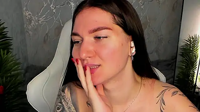 babyisperfect online show from June 12, 1:37 am