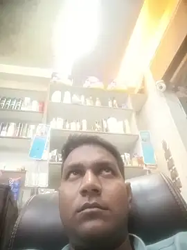 Snapshot of vikesh05 chatting on May 5, 8:28 pm vikesh05 online show from May 5, 8:28 pm