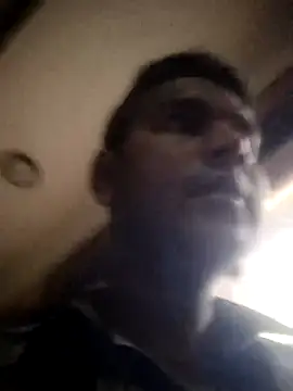 Snapshot of vikesh05 chatting on May 8, 8:03 pm vikesh05 online show from May 8, 8:03 pm