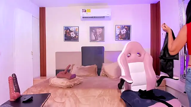 Snapshot of loress_ass_mature chatting on October 2, 11:23 pm loress ass mature online show from October 2, 11:23 pm