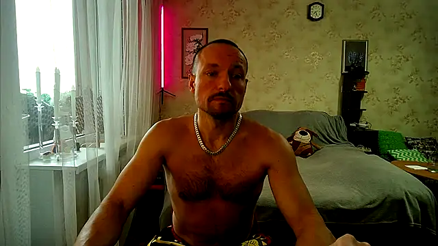 Snapshot of Masya_MaxUA chatting on October 1, 8:20 am Masya MaxUA online show from October 1, 8:20 am