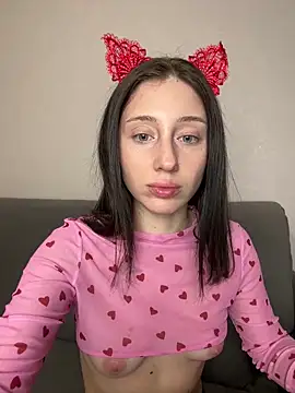 Snapshot of MiaaLoveeee chatting on March 18, 10:15 pm MiaaLoveeee online show from March 18, 10:15 pm