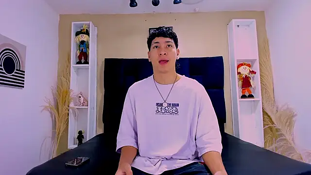 Snapshot of Jhojan_twink chatting on October 15, 12:49 pm Jhojan twink online show from October 15, 12:49 pm