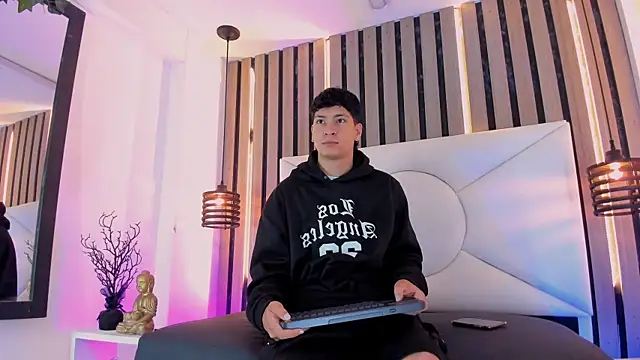 Jhojan twink online show from November 5, 12:16 pm