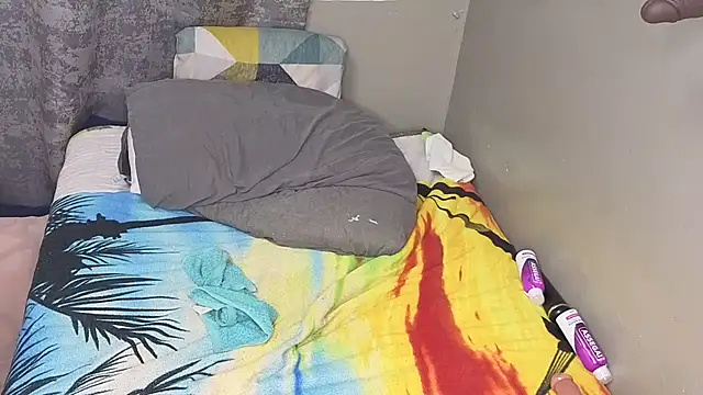 Snapshot of spicybootie chatting on February 4, 12:38 am spicybootie online show from February 4, 12:38 am