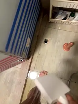 Snapshot of So8nan chatting on January 9, 8:06 am So8nan online show from January 9, 8:06 am