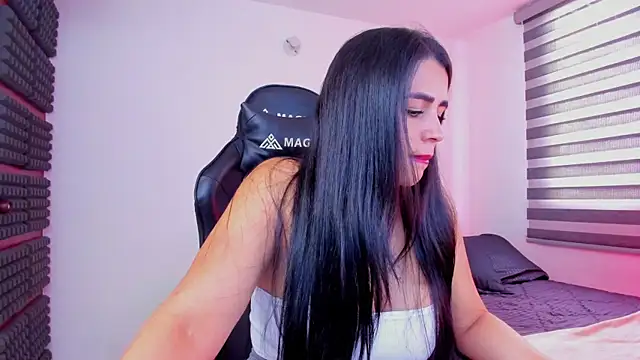 hannarusso online show from February 5, 10:03 pm