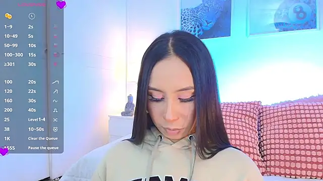 Valen ross  online show from March 25, 10:05 pm