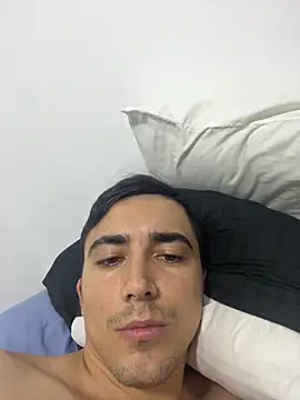 pareja curiosa19 online show from December 16, 1:32 am