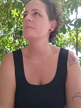 emiliemilf online show from March 12, 8:37 pm