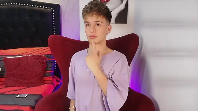 LiamWildx20 online show from September 22, 4:36 am