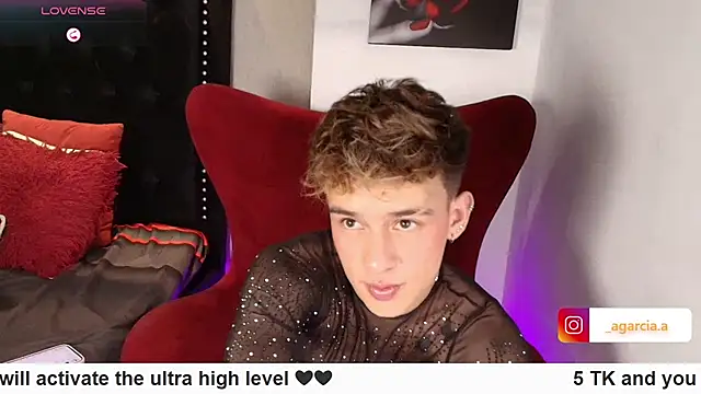 LiamWildx20 online show from October 21, 12:33 am