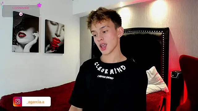 LiamWildx20 online show from February 16, 4:41 am