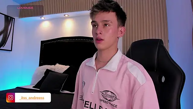 LiamWildx20 online show from July 8, 4:39 am