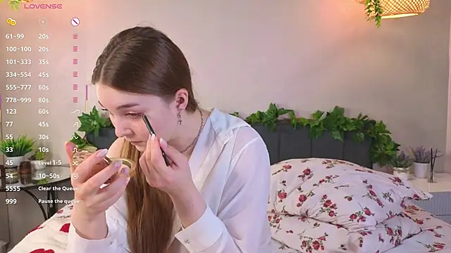 ConstanceHelms online show from November 10, 5:06 am