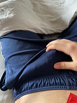 maxvlcn online show from October 15, 7:52 am