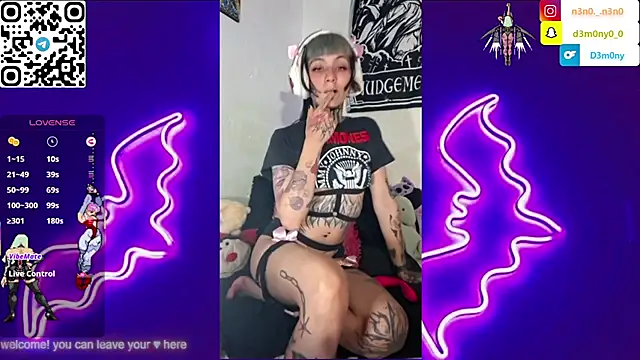 d3m0ny0 0 online show from April 15, 2:29 am