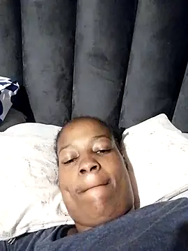 Snapshot of sexylira chatting on March 21, 3:22 am sexylira online show from March 21, 3:22 am