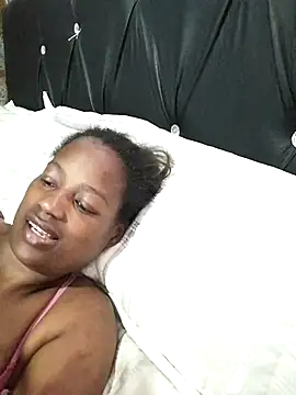 Snapshot of sexylira chatting on September 18, 3:36 pm sexylira online show from September 18, 3:36 pm