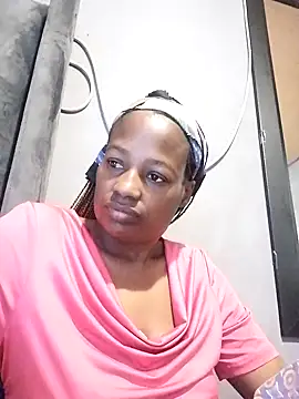 Snapshot of sexylira chatting on October 15, 9:42 am sexylira online show from October 15, 9:42 am