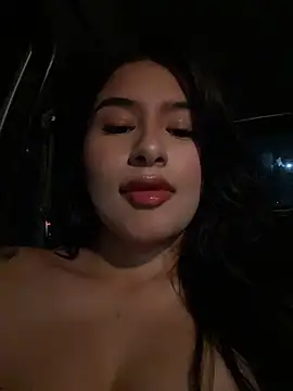 andrea gomes  online show from April 24, 6:16 am