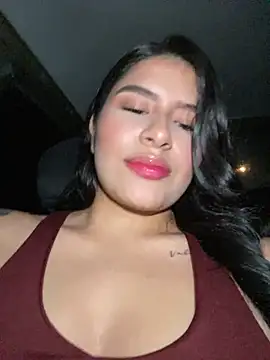 andrea gomes  online show from April 25, 5:32 am