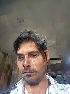 Snapshot of johnny8731 chatting on May 8, 4:18 am johnny8731 online show from May 8, 4:18 am