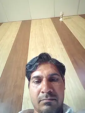 Snapshot of johnny8731 chatting on May 9, 6:07 am johnny8731 online show from May 9, 6:07 am