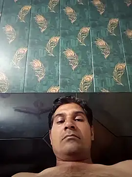 Snapshot of johnny8731 chatting on June 19, 4:55 pm johnny8731 online show from June 19, 4:55 pm