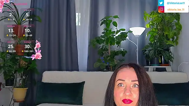 Snapshot of Viktoriafayx chatting on September 15, 9:20 am Viktoriafayx online show from September 15, 9:20 am