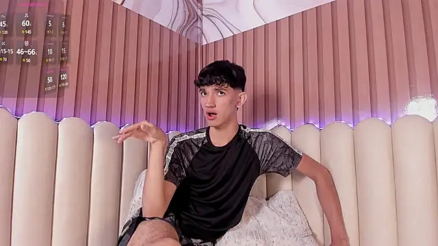 peachandtyron  online show from March 17, 10:17 pm