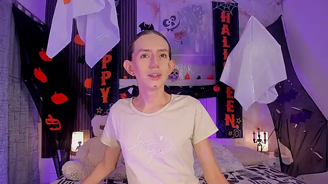 peachandtyron  online show from November 3, 3:30 am