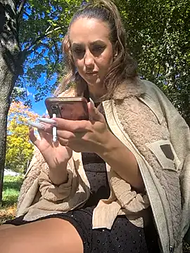 Brilliant-Splashes online show from September 22, 9:00 am