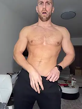 trainwithme online show from December 5, 8:01 am