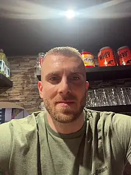 Snapshot of trainwithme chatting on February 2, 12:15 pm trainwithme online show from February 2, 12:15 pm