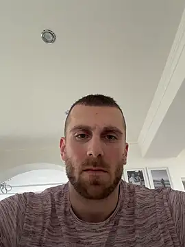 Snapshot of trainwithme chatting on February 9, 10:19 am trainwithme online show from February 9, 10:19 am