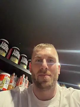 Snapshot of trainwithme chatting on February 24, 12:14 pm trainwithme online show from February 24, 12:14 pm