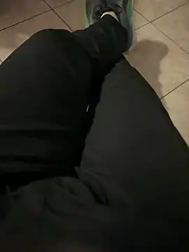 Max 965 online show from February 28, 1:50 am