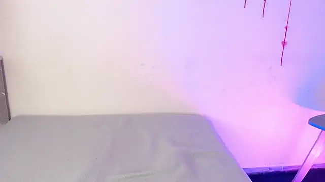 Snapshot of Thalia_anderson chatting on December 13, 11:43 pm Thalia anderson online show from December 13, 11:43 pm