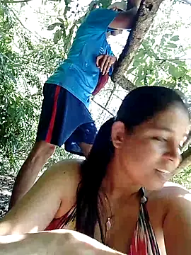 Snapshot of perversumm chatting on September 27, 7:19 pm perversumm online show from September 27, 7:19 pm