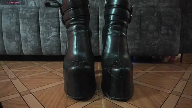  LuanaDabbraccio online show from November 26, 1:56 pm