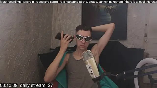 Snapshot of w0rkman chatting on September 13, 1:38 am w0rkman online show from September 13, 1:38 am