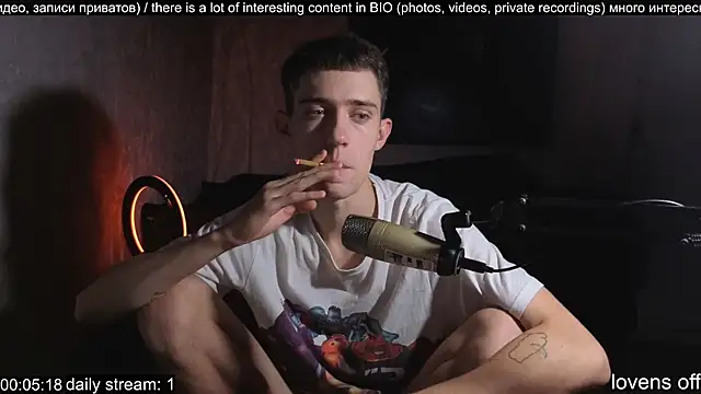 Snapshot of w0rkman chatting on October 3, 9:12 pm w0rkman online show from October 3, 9:12 pm