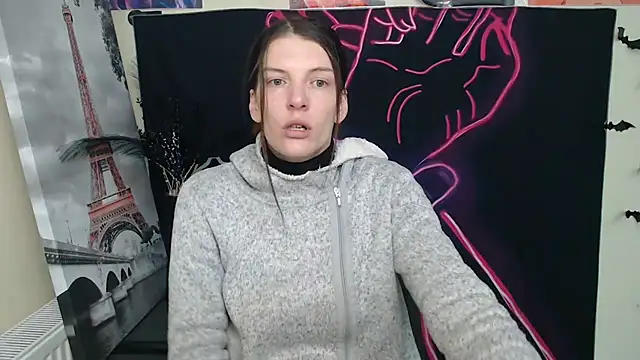 Snapshot of VanessaRey_ chatting on March 18, 7:41 am VanessaRey online show from March 18, 7:41 am
