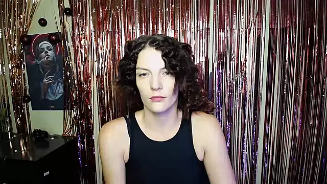 Snapshot of VanessaRey_ chatting on October 6, 6:11 am VanessaRey online show from October 6, 6:11 am