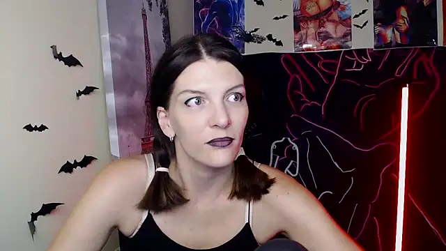 VanessaRey  online show from October 28, 8:07 am