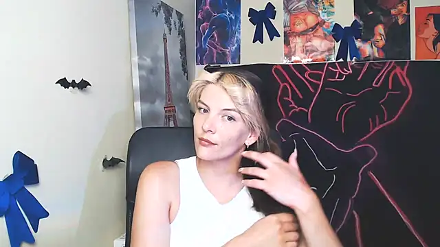 Snapshot of VanessaRey_ chatting on July 2, 6:30 am VanessaRey online show from July 2, 6:30 am