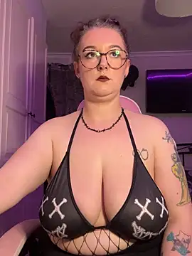 Snapshot of Ms_Lunar-Lust chatting on October 16, 4:19 pm Ms Lunar-Lust online show from October 16, 4:19 pm
